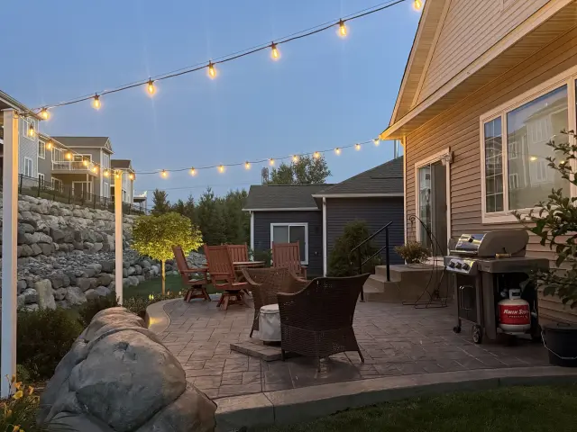 Nice & Bright Bistro Lighting project photo